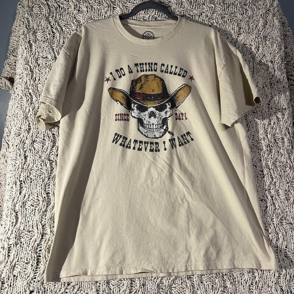 Men's Tan Graphic Tee with Skull Design